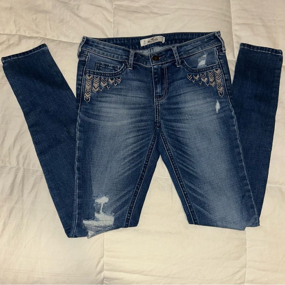 NWOT Hollister Ripped Skinny Jeans​​